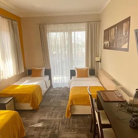 Готель Vitalia 3*
